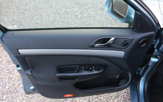 Skoda Octavia cena 28900 przebieg: 205186, rok produkcji 2011 z Kuźnia Raciborska małe 301